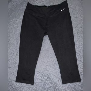 Nike capri leggings